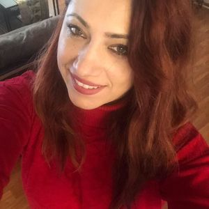 Meet your Posher, Elena